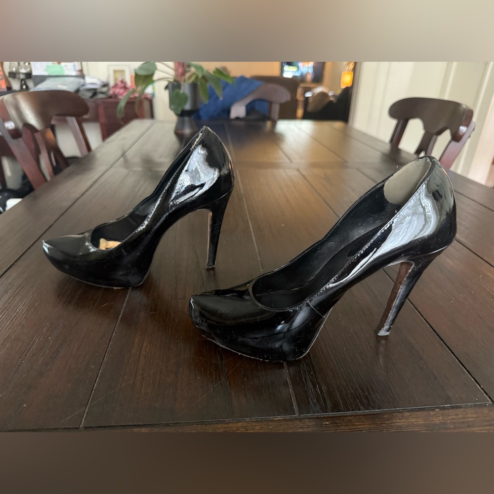 Aldo Black Patent Leather Heels - Picture 4 of 9